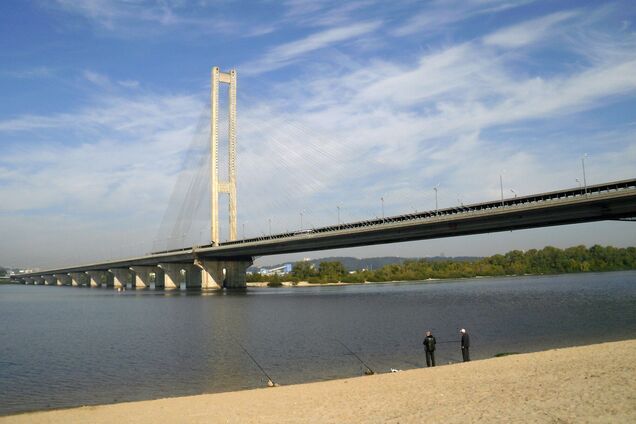 Южный мост закрыли для частного автотранспорта