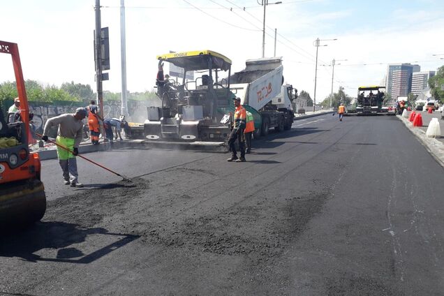 В городе продолжается ремонт дорог
