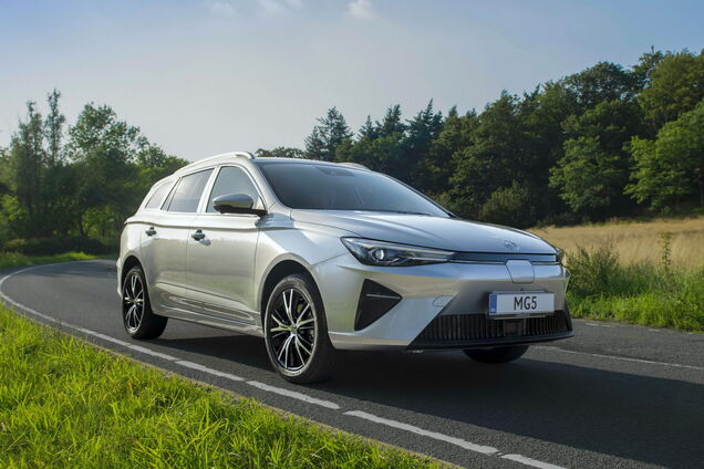 MG провела рестайлинг и модернизацию электрокара MG5 EV