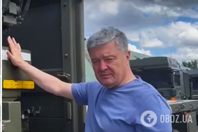 Перша партія вантажівок для ЗСУ, придбаних в Британії, вирушила в Україну, – Порошенко