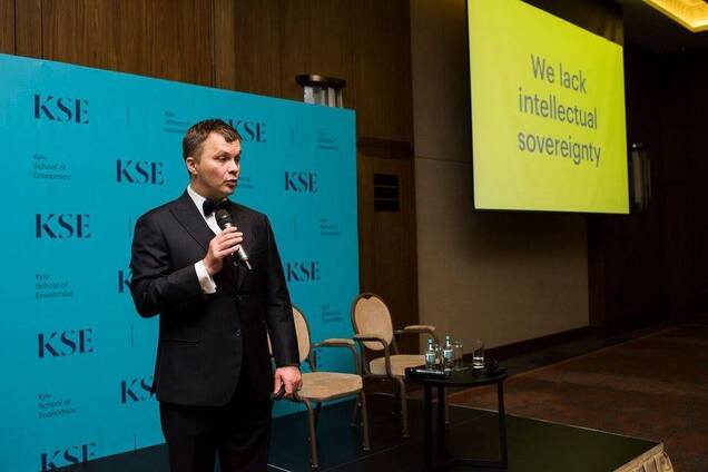 Милованов вважає, що зерно доведеться вивозити під конвоєм