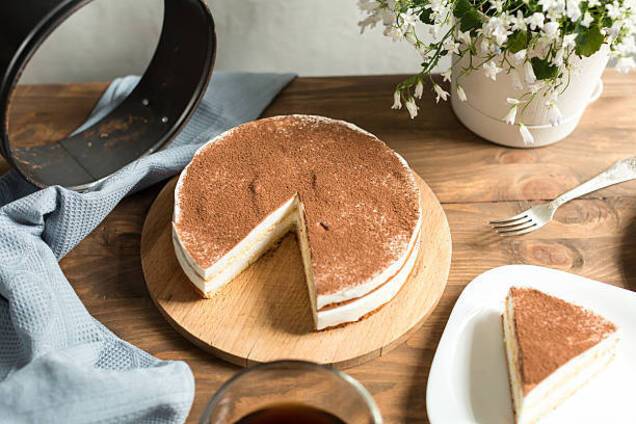 Домашний торт 'Птичье молоко': идеальный десерт к чаю 