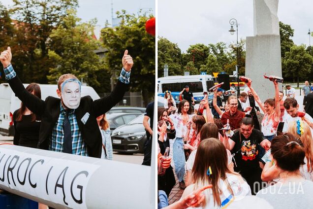 Были 'Орбан, 'Путин' и танцы на костях: в Варшаве прошла зрелищная акция протеста против поддержки Венгрией РФ. Фото и видео