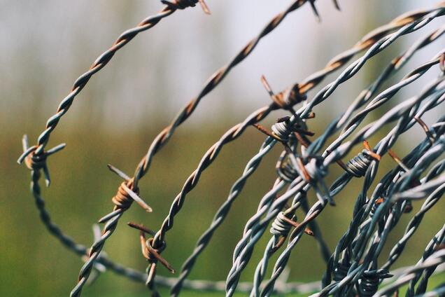 Колючий дріт