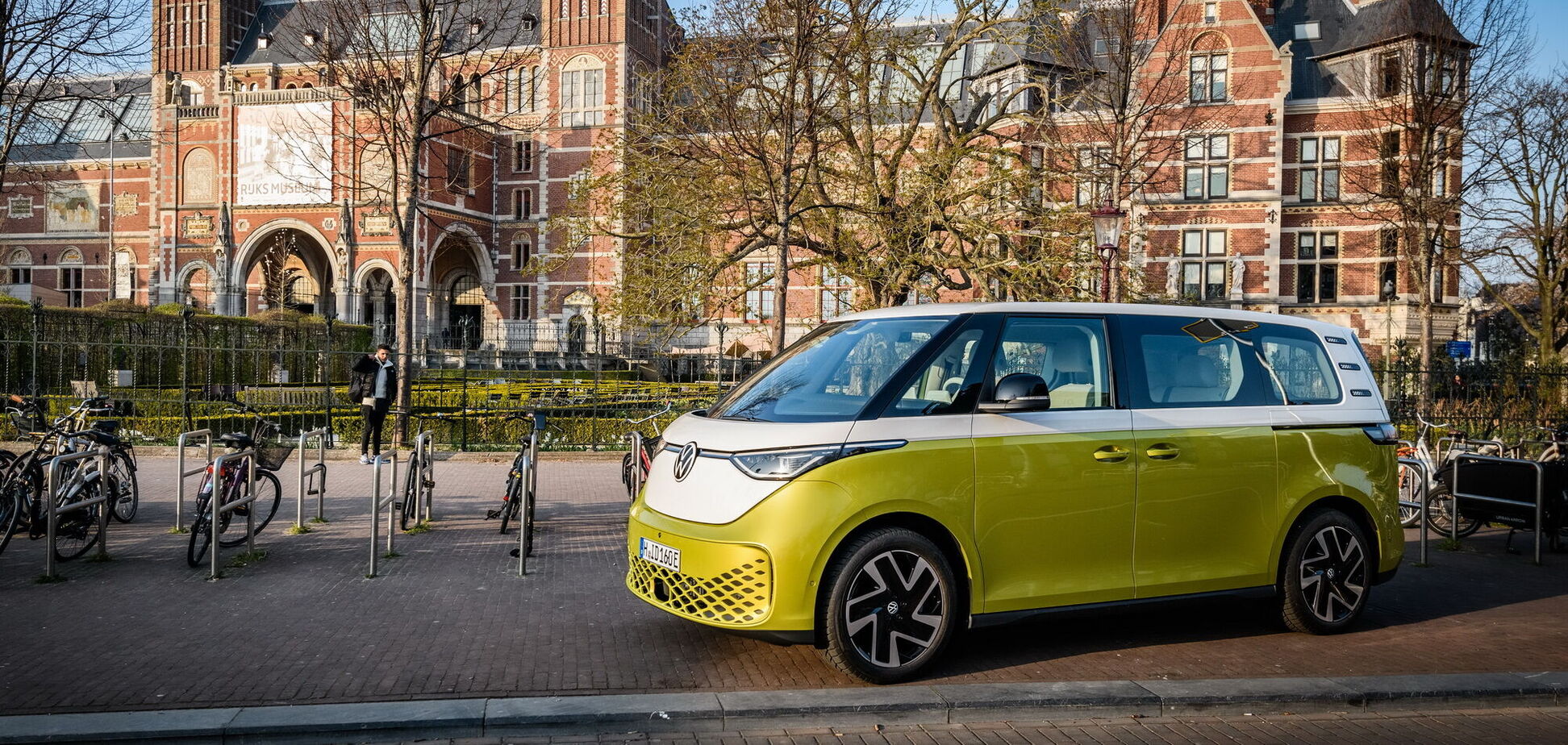 Volkswagen начал серийный выпуск электровенов ID.Buzz