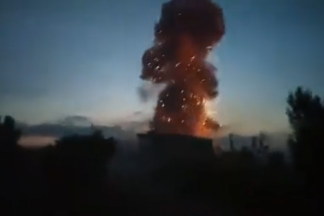 В Луганске прогремели взрывы: жители сообщают об ударе по оккупантам. Видео