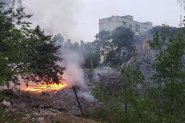 Результат вражеского удара по Торецку