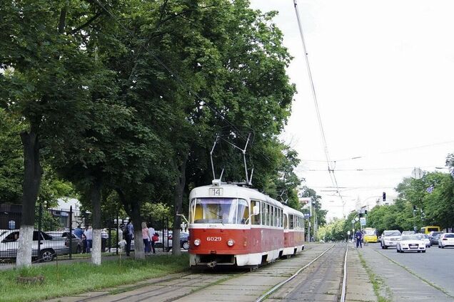 Авария произошла на столичной Куреневке