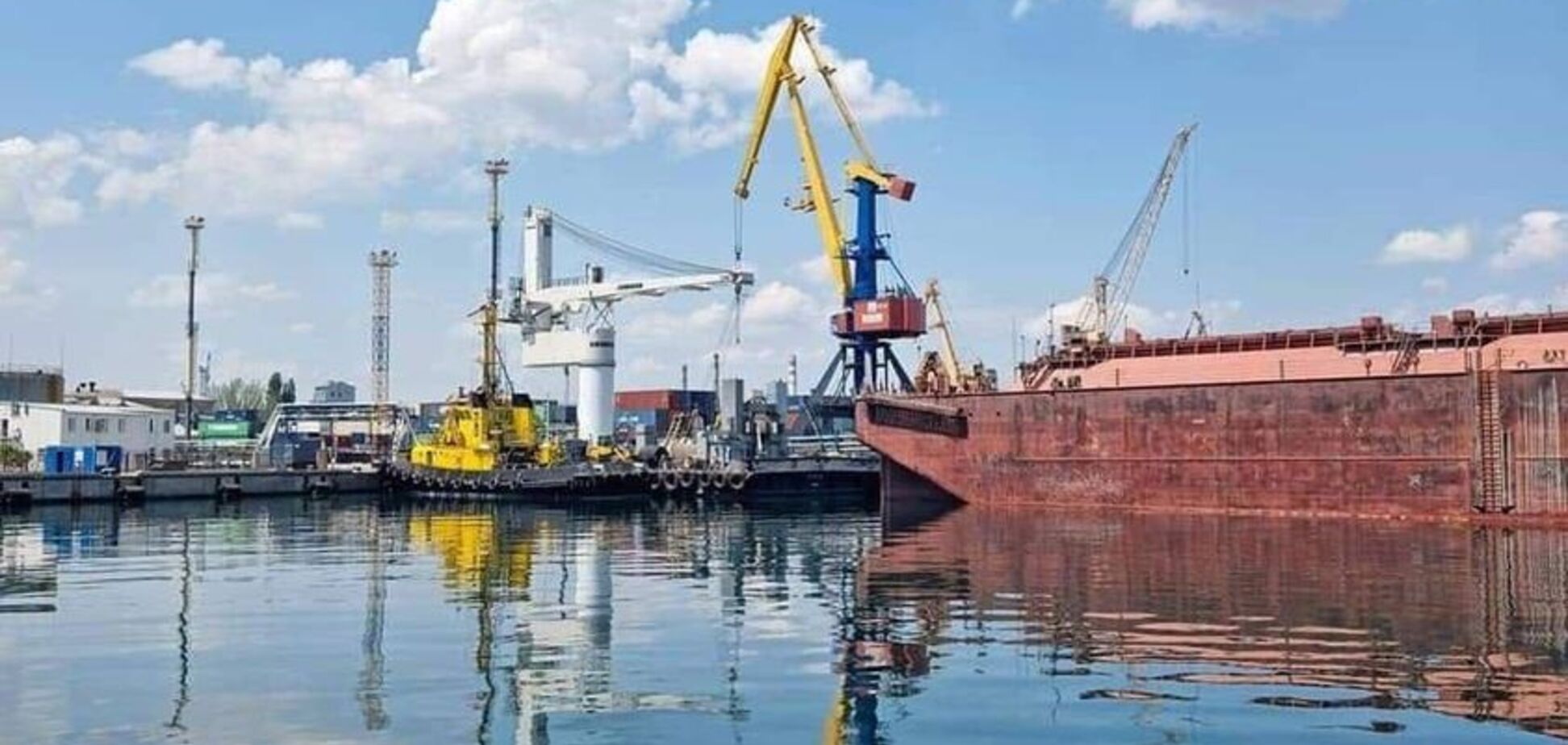 Ракетний удар по території Одеського порту: РФ укотре показала світу свої справжні наміри