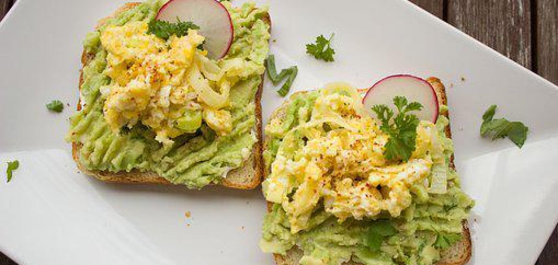 Намазка з авокадо на хліб, тости та грінки: 2 найпопулярніші рецепти