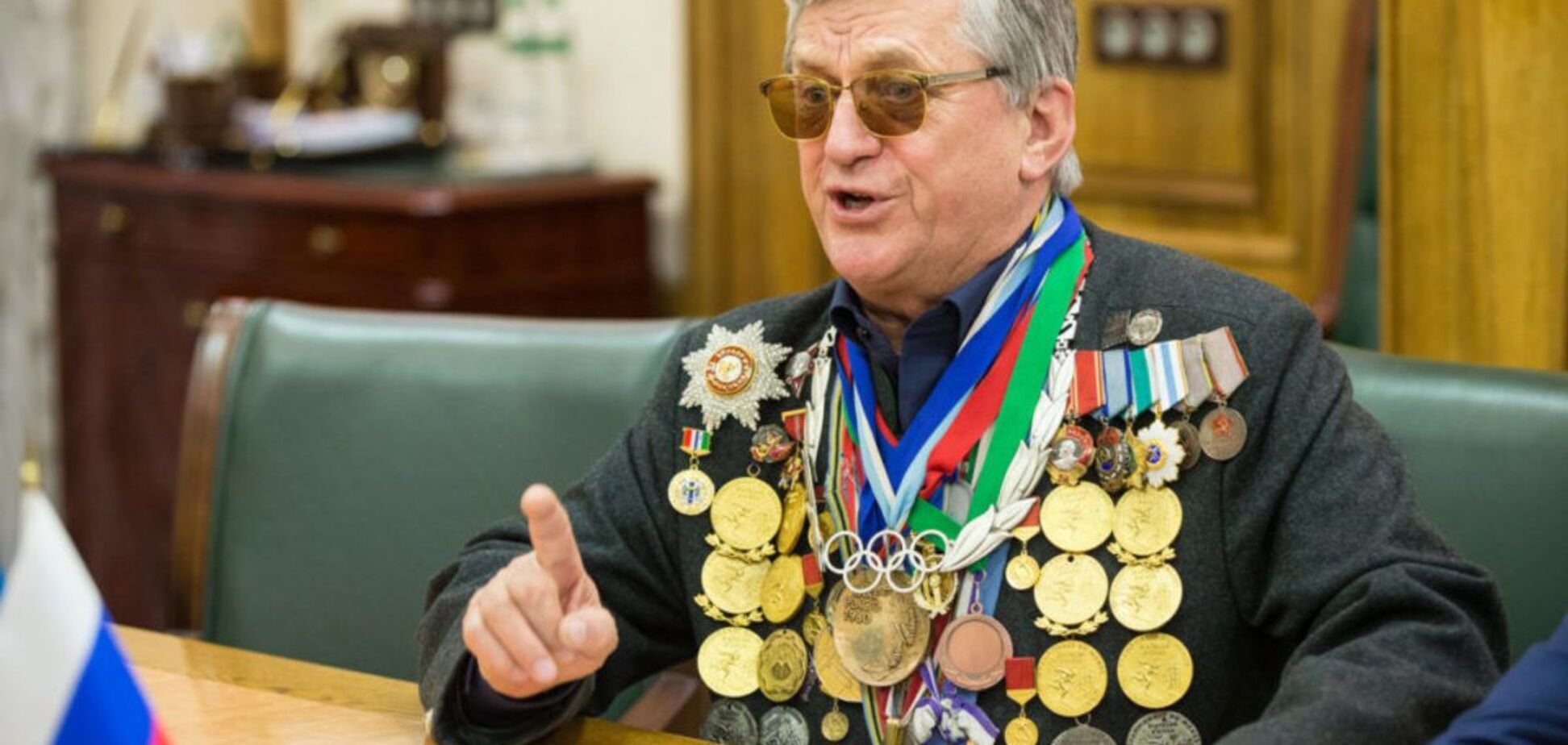 Олександр Тихонов