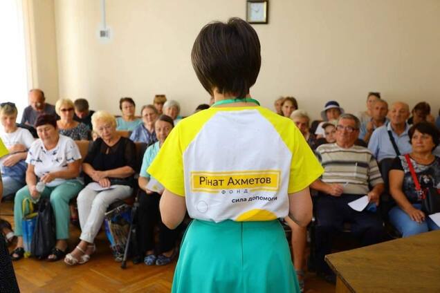 Психологи Фонда Рината Ахметова приезжают по приглашению общин