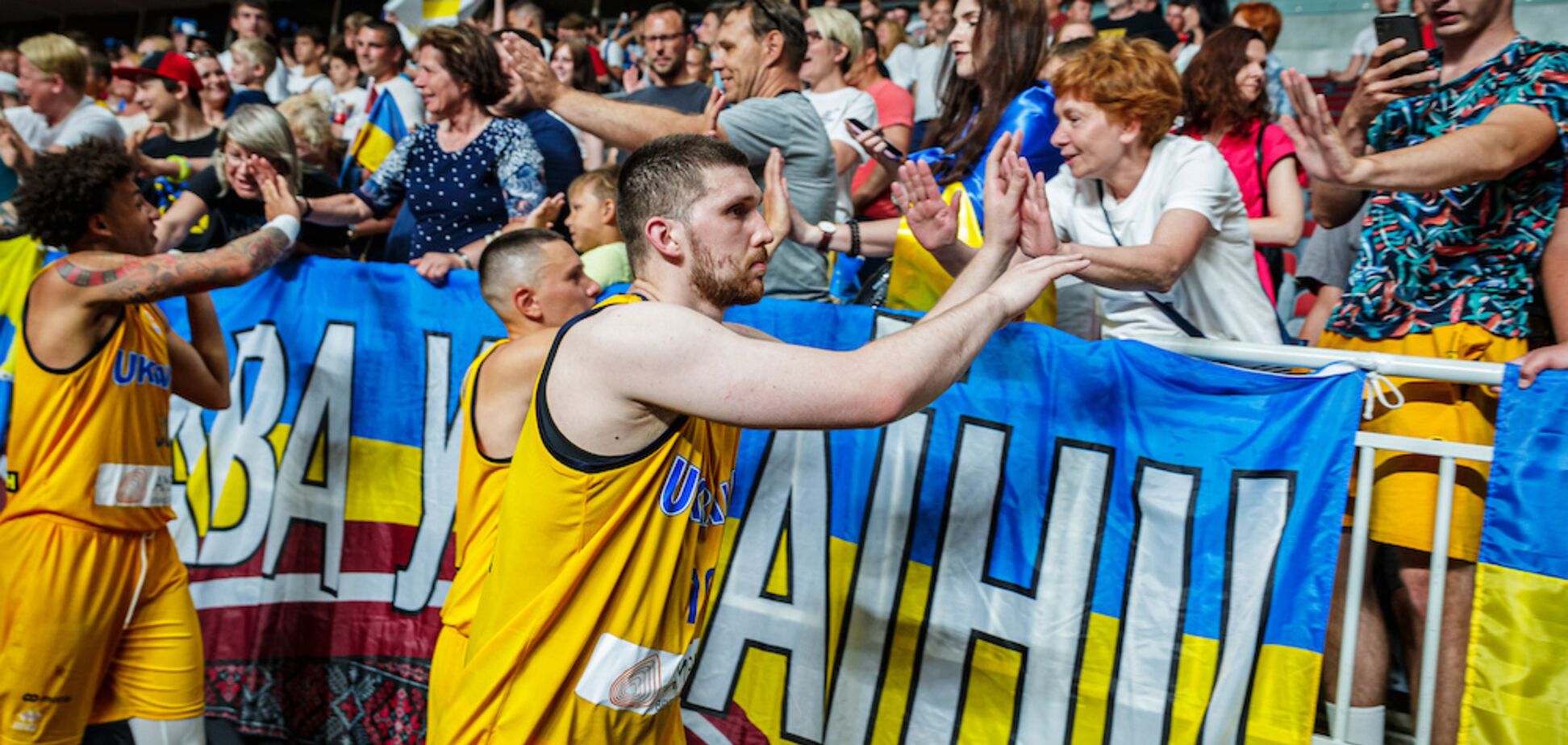 Украинские баскетболисты одержали разгромную победу на турнире в Турции