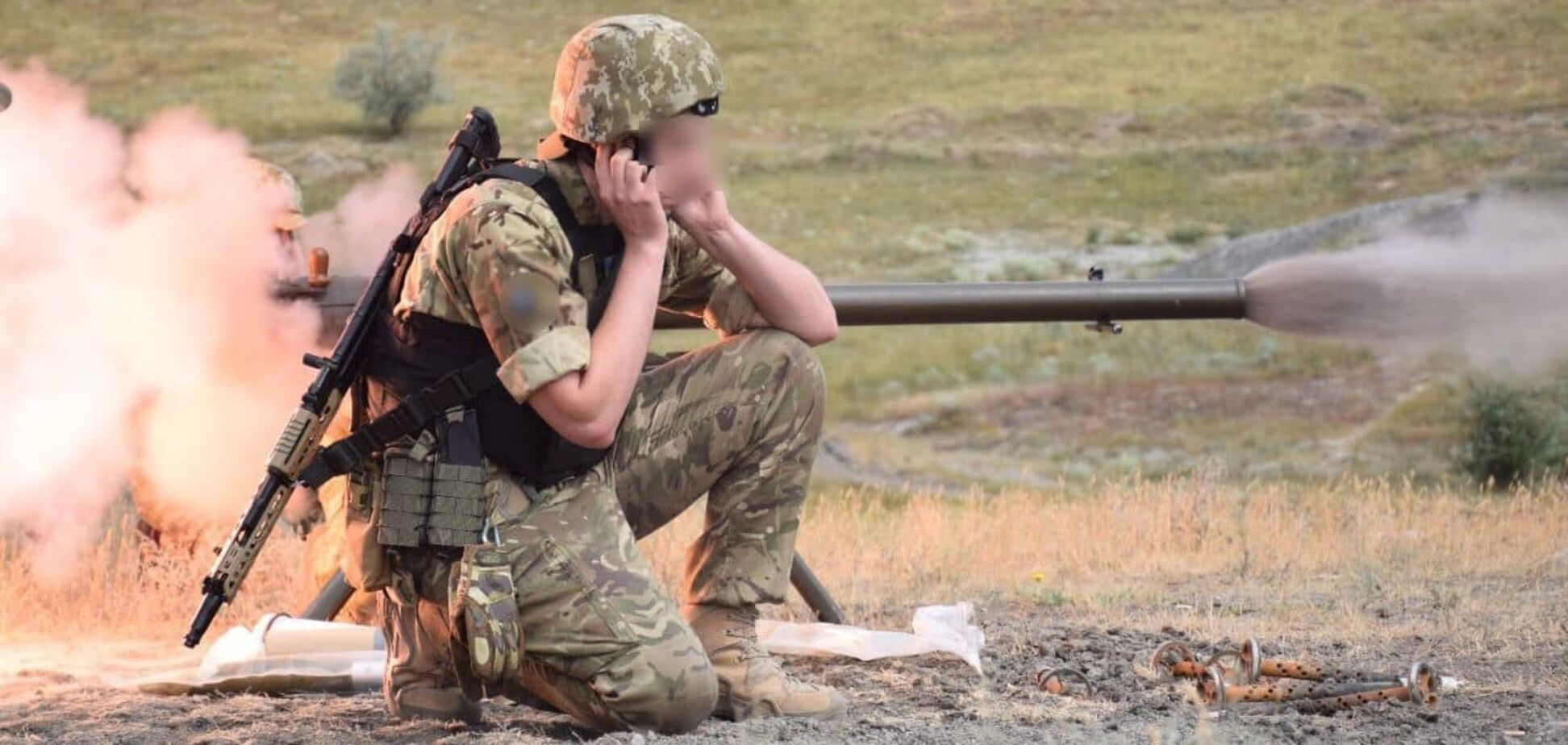 Прикордонники знищили ворожі вантажівки і окупантів поблизу Сіверського Дінця: ворог хотів форсувати річку