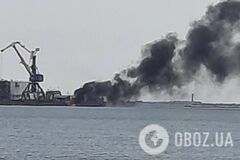 В оккупированном Бердянске прогремел взрыв в порту, в небо поднялся столб дыма. Фото