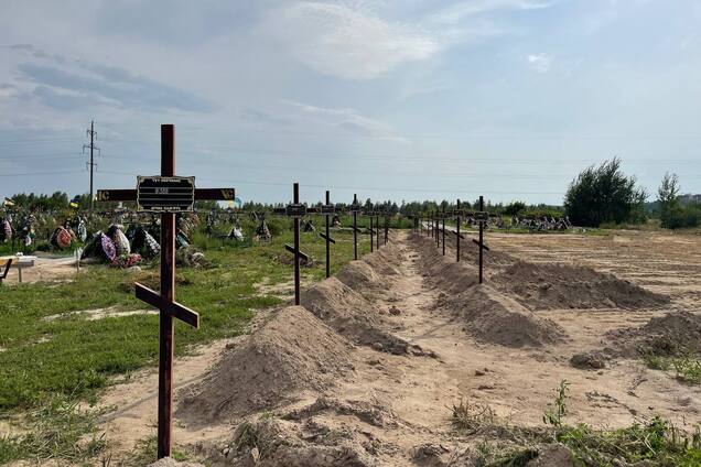 В Буче продолжают хоронить тела не идентифицированных граждан