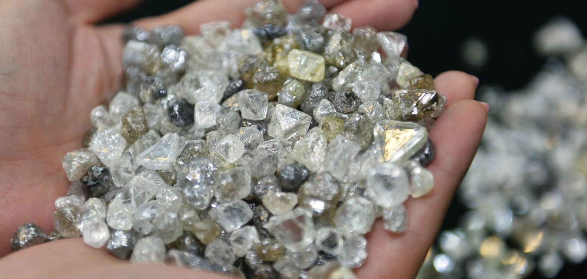 Продаж алмазів можуть ускладнити