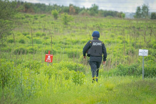 Трактор подорвался во время сбора урожая