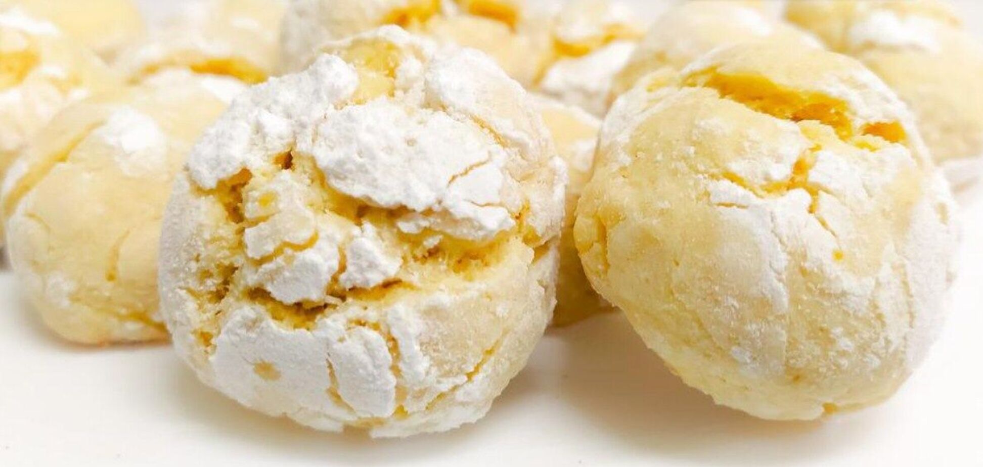 Хрустке лимонне печиво: як зробити яскравий жовтий колір 