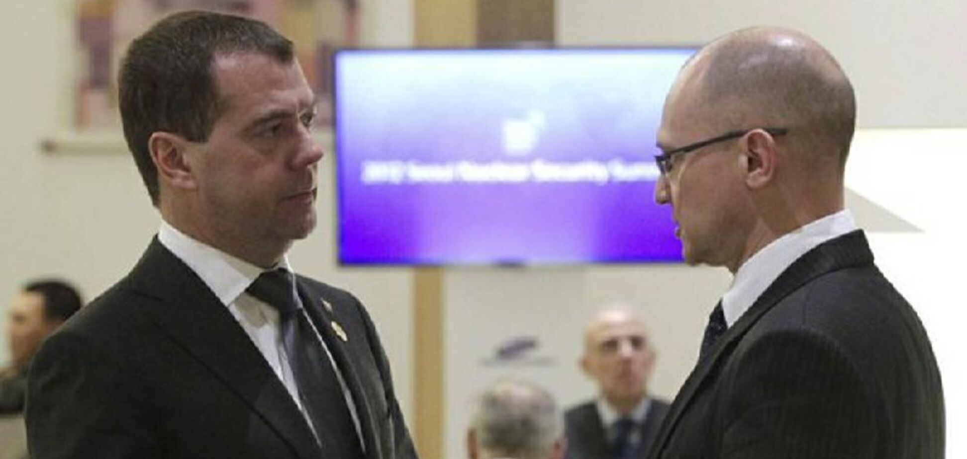 Жизнь Медведева болтается на нитке