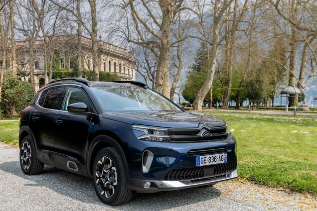 Стали известны украинские цены на новый Citroen C5 Aircross