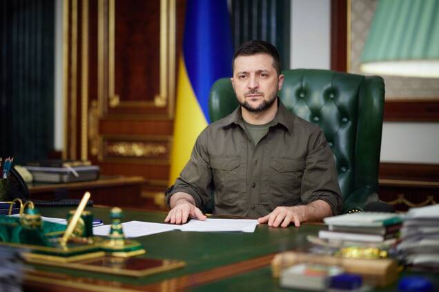 Зеленский украинцам в Крыму: сообщайте нашим спецслужбам о военных объектах РФ для скорейшей деоккупации