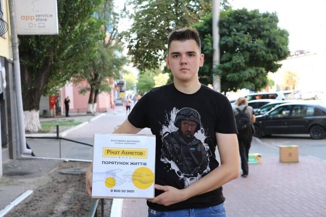 Переселенцы в Киеве получат новую партию помощи от Фонда Рината Ахметова