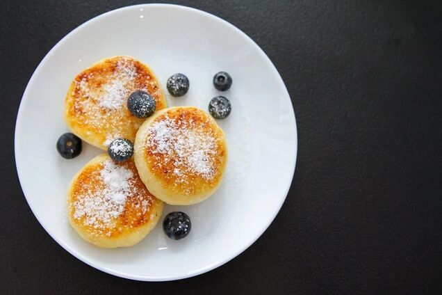 Манники с творогом: как приготовить вкусное украинское блюдо, рецепт |  FoodOboz