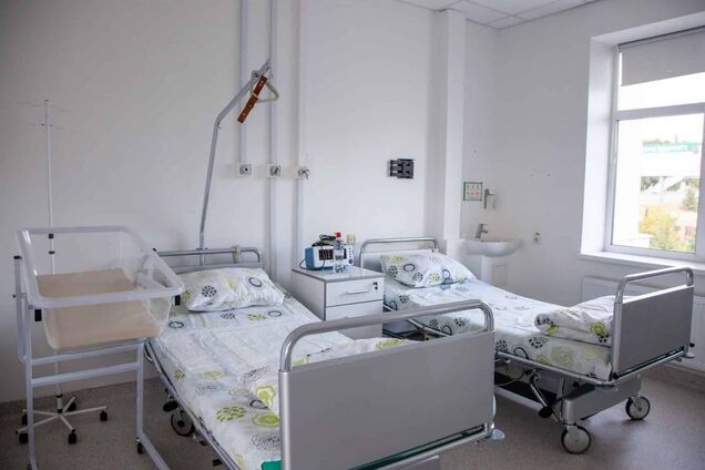 Среди новорожденных – 165 двоен и одна тройня