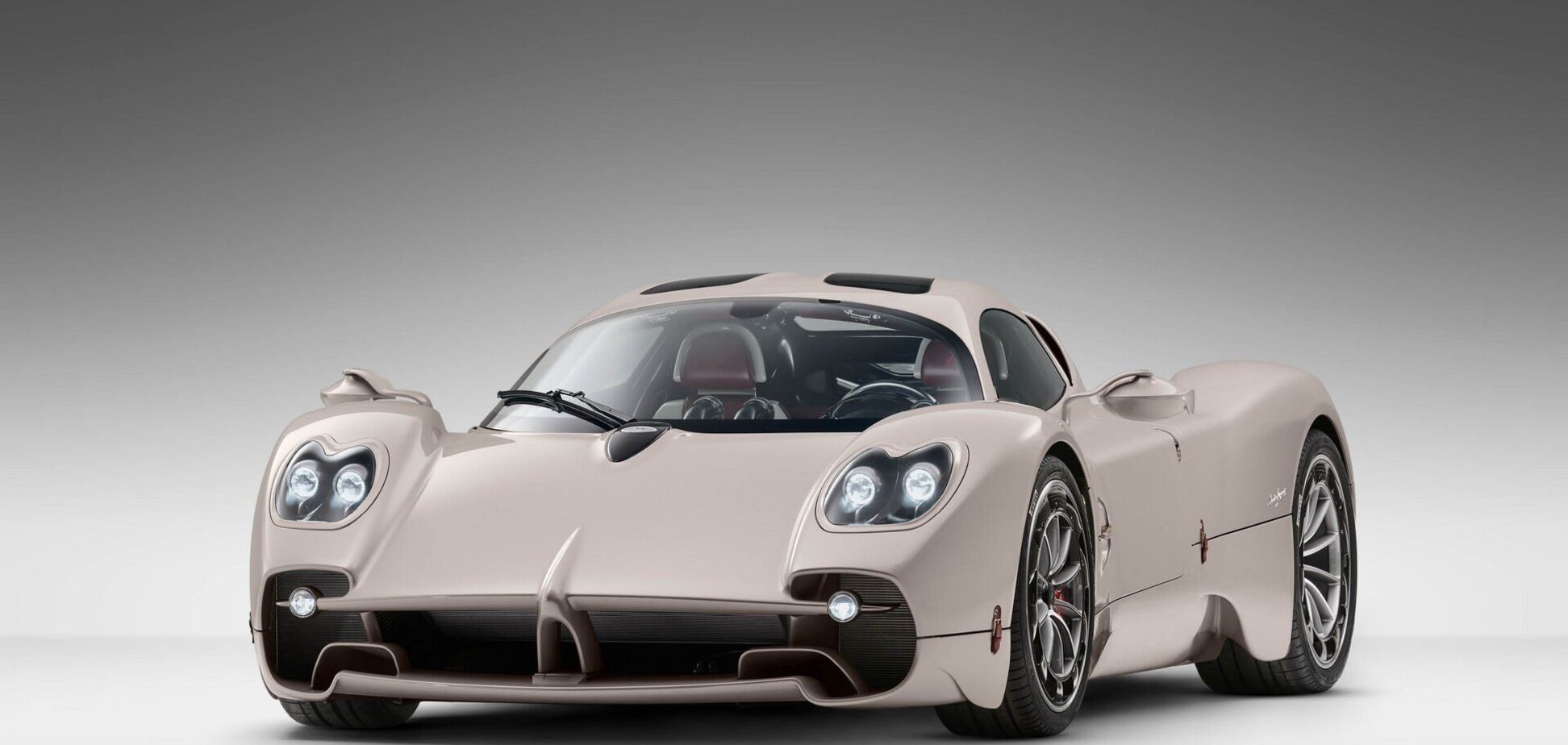 Pagani представила наследника модели Huayra
