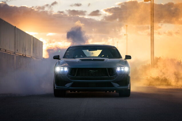 Ford представил Mustang нового поколения