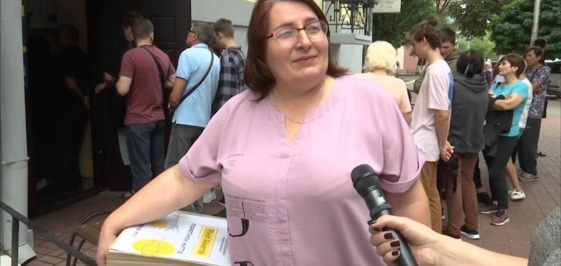 'Відчуваєш, що про тебе піклуються': маріупольці у Києві отримали допомогу від Фонду Ахметова
