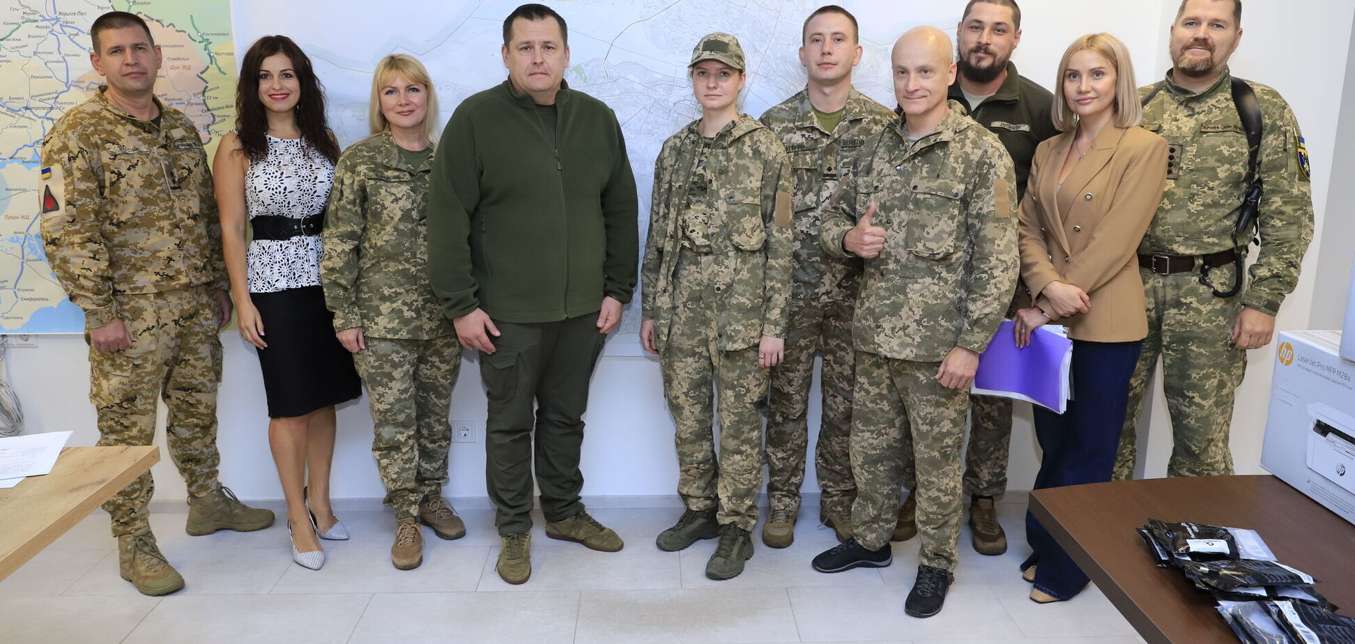 Дроны, ноутбуки и техника связи: Днепр передал новое оснащение украинским защитникам