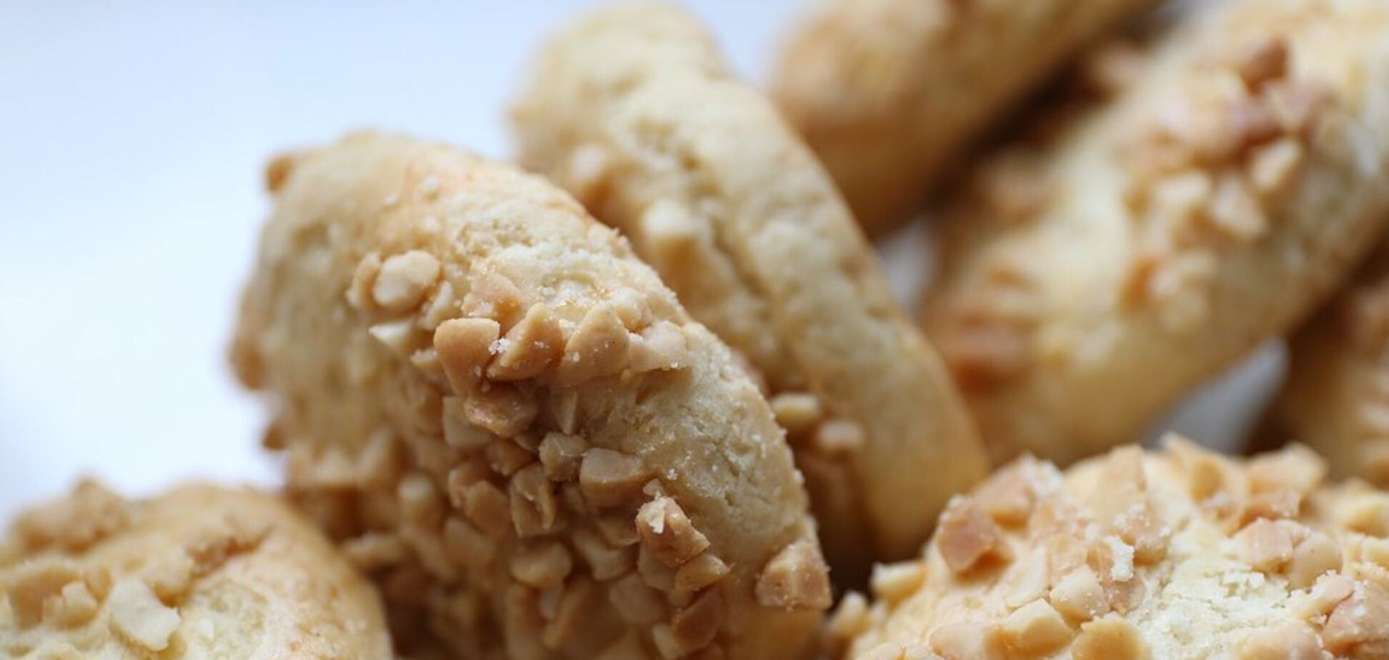 Как приготовить арахисовое печенье за 15 минут: быстрый рецепт