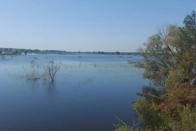 Рівень води продовжує знижуватися
