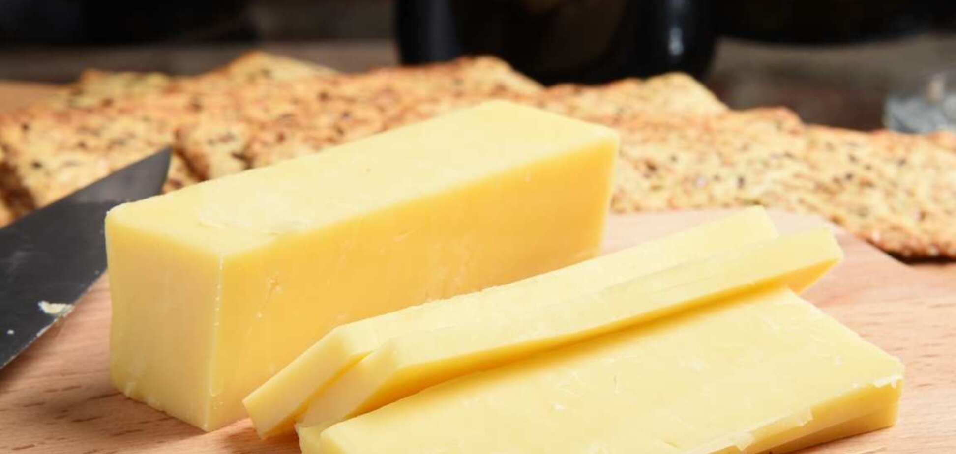 Як зробити домашній твердий сир: найбюджетніша технологія 