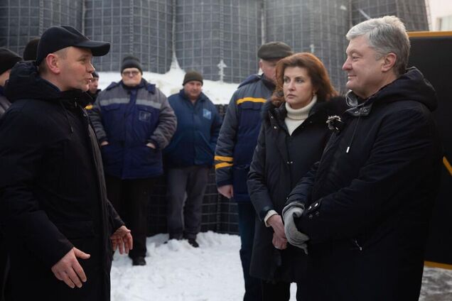 '150 тысяч киевлян будут гарантированно иметь воду': Порошенко передали 'Киевводоканалу' мощный генератор, который обеспечит электроэнергией Троещину