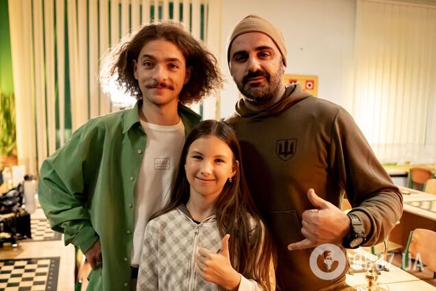 Тарас Тополя, Василий Байдак и другие волонтеры снялись в мотивационном видео Любомира Левицкого