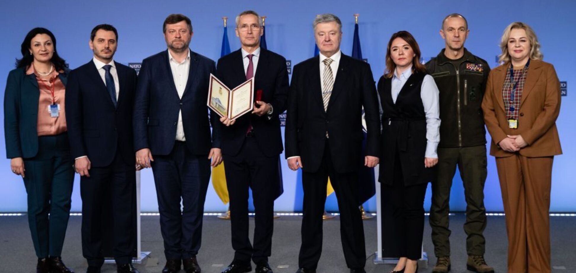 Украина стала щитом для союзников от варварства РФ: Порошенко в Брюсселе призвал ускорить рассмотрение заявки на членство в НАТО
