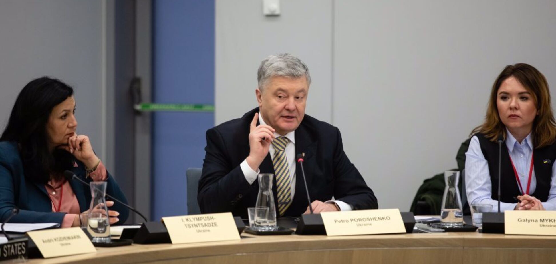 'Леопарды' в ближайшее время будут в Украине, и не только эти танки, – Порошенко из Брюсселя