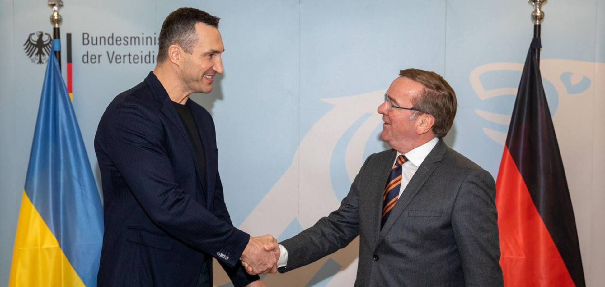 Володимир Кличко зустрівся з новим міністром оборони Німеччини Пісторіусом