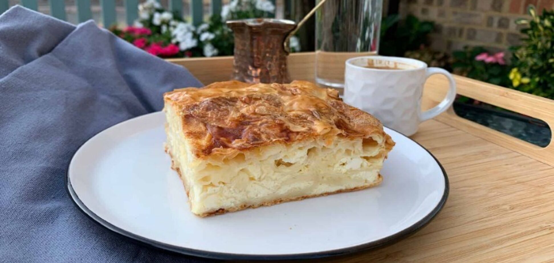 Пирог из лаваша и творога: не нужно замешивать и раскатывать тесто
