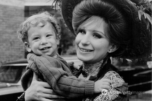 5 знаменитостей, которые отдали своих детей на усыновление или в интернат