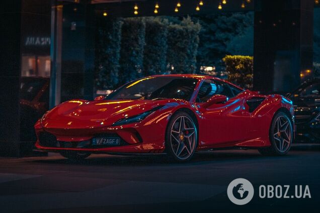 Люксові суперкари Ferrari у США можна буде купити за  біткоїн, Ether та USDC