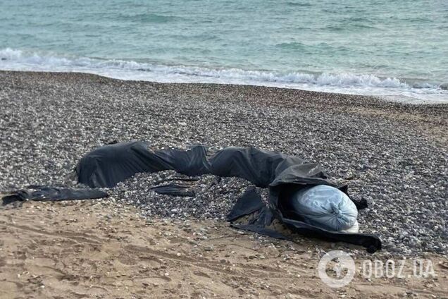 Насыпи по колено и несколько бетонных плит: оккупанты в Крыму эпически 'подготовились' к контрнаступлению ВСУ. Фото