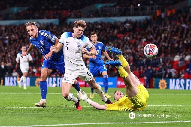 Англия Италия