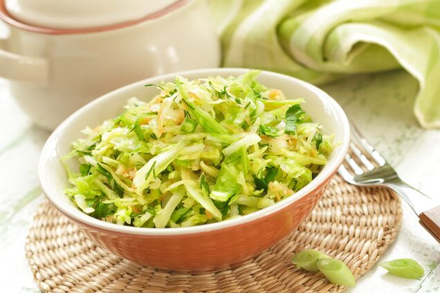 Бюджетний салат з капусти 'Моя леді': відмінна страва на кожен день