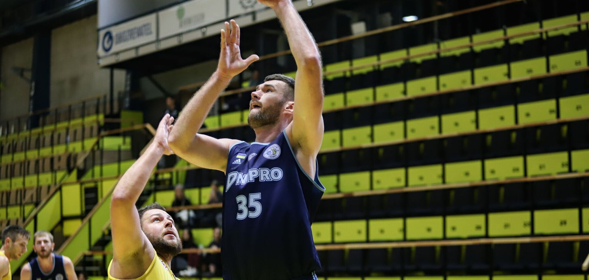 'Днiпро' здобув шосту поспiль перемогу на старті сезону Суперліги Favbet