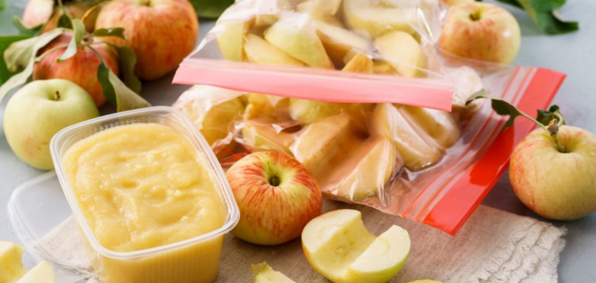 Як правильно заморозити яблука, щоб вони не почорніли: найкращий спосіб