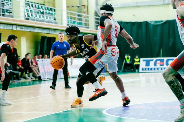 'Ривне' одержало уверенную победу в Суперлиге Favbet